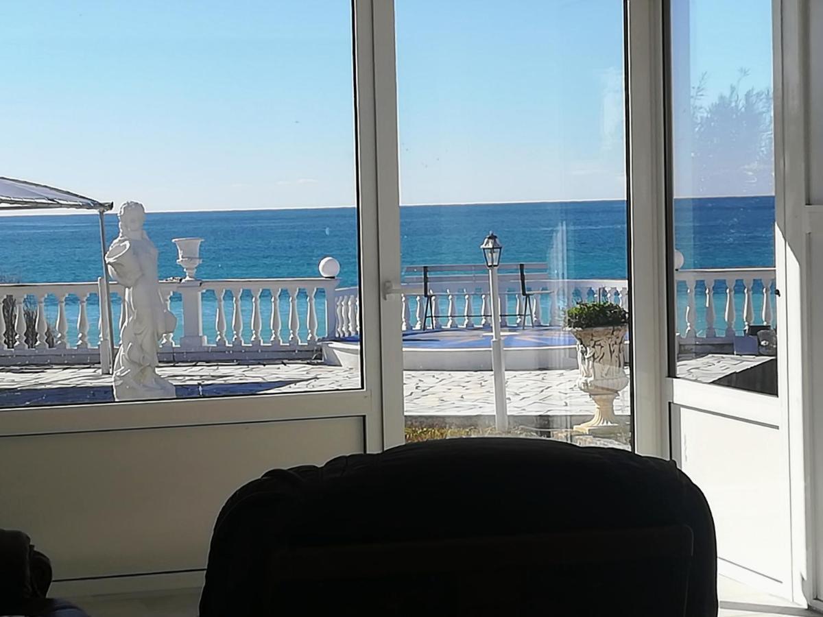 Villa Isabel Riza  Екстер'єр фото